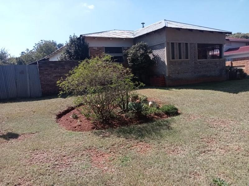 4 Bedroom Property for Sale in Florida Gauteng