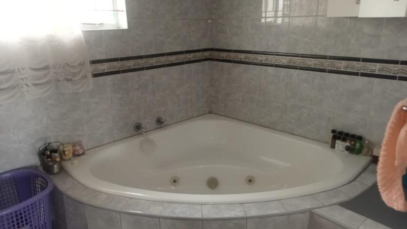 3 Bedroom Property for Sale in Florida North Gauteng