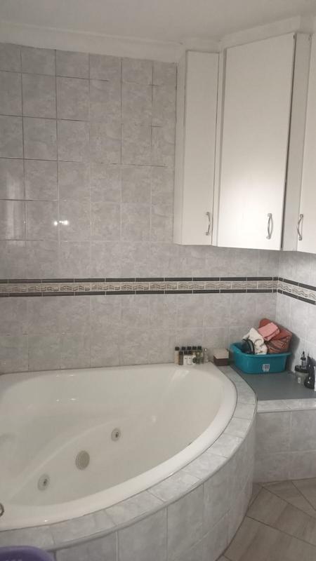 3 Bedroom Property for Sale in Florida North Gauteng