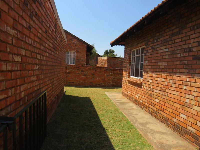 3 Bedroom Property for Sale in Reefhaven Gauteng