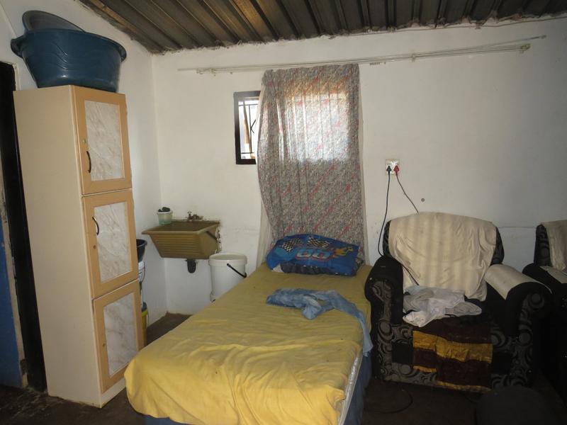 2 Bedroom Property for Sale in Tshepisong Gauteng