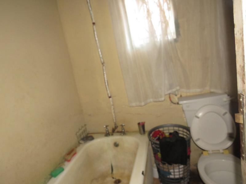 2 Bedroom Property for Sale in Tshepisong Gauteng