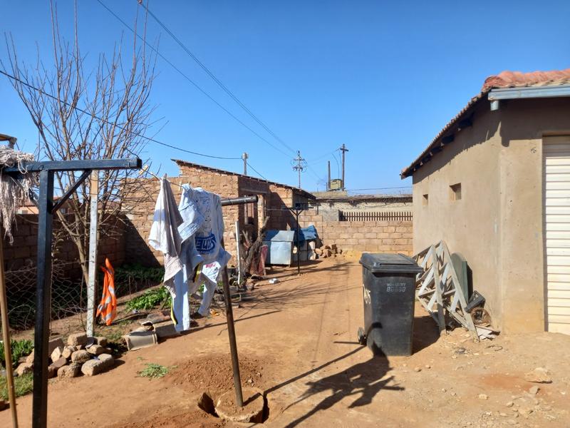3 Bedroom Property for Sale in Tshepisong Gauteng