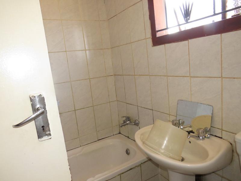 2 Bedroom Property for Sale in Tshepisong Gauteng