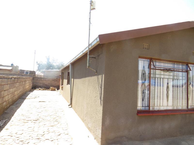 2 Bedroom Property for Sale in Tshepisong Gauteng