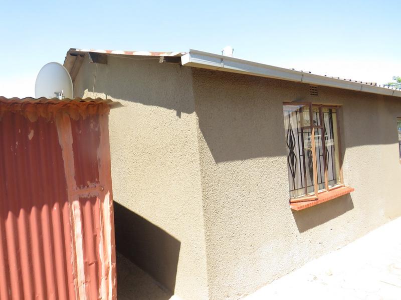 2 Bedroom Property for Sale in Tshepisong Gauteng