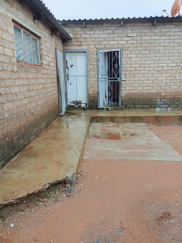2 Bedroom Property for Sale in Tshepisong Gauteng