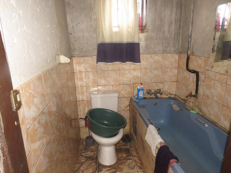 3 Bedroom Property for Sale in Tshepisong Gauteng
