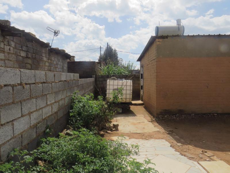 1 Bedroom Property for Sale in Tshepisong Gauteng
