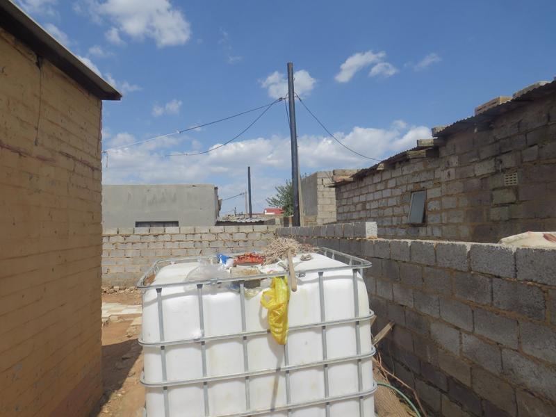 1 Bedroom Property for Sale in Tshepisong Gauteng