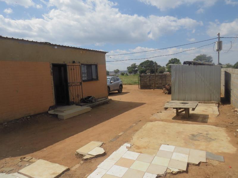 1 Bedroom Property for Sale in Tshepisong Gauteng