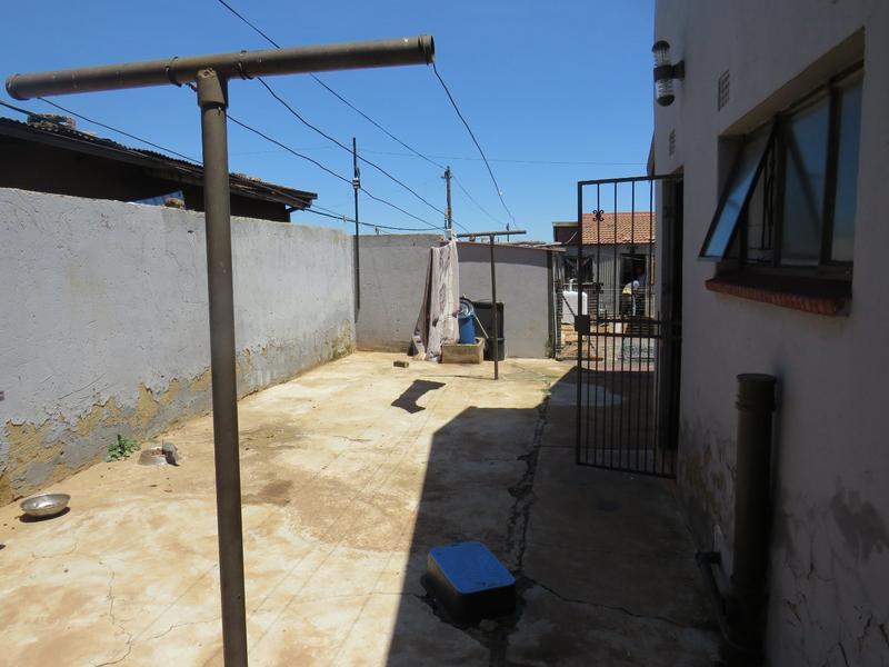 Commercial Property for Sale in Kagiso Gauteng