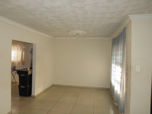 2 Bedroom Property for Sale in Kagiso Gauteng