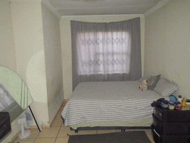 2 Bedroom Property for Sale in Kagiso Gauteng