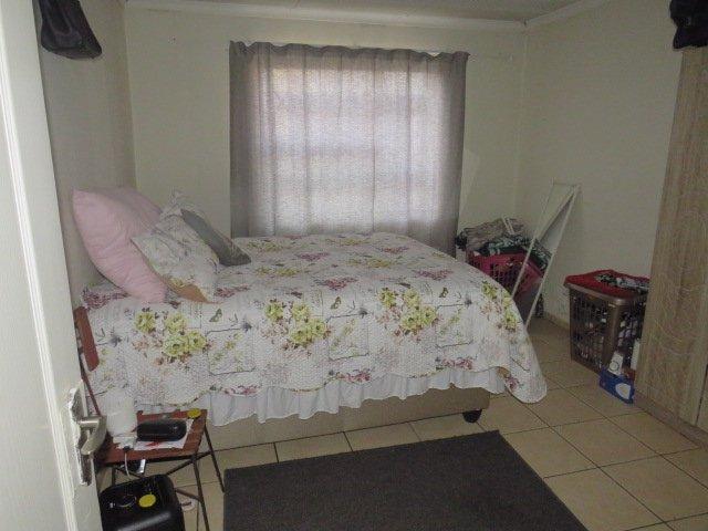 2 Bedroom Property for Sale in Kagiso Gauteng