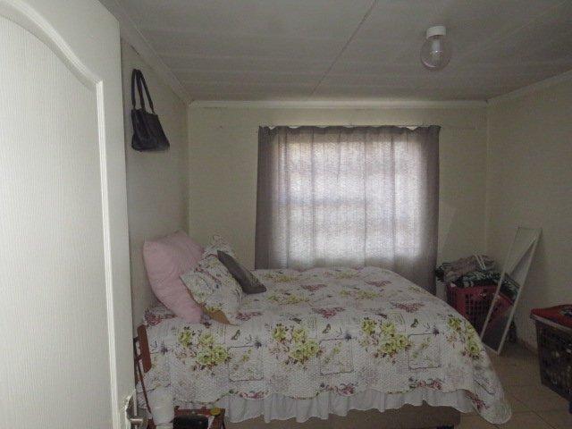 2 Bedroom Property for Sale in Kagiso Gauteng