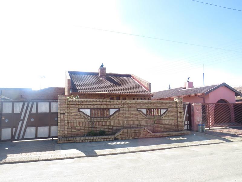3 Bedroom Property for Sale in Kagiso Gauteng