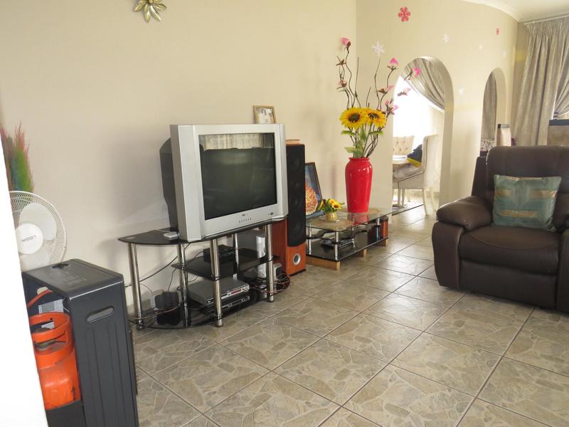 4 Bedroom Property for Sale in Dan Pienaarville Gauteng