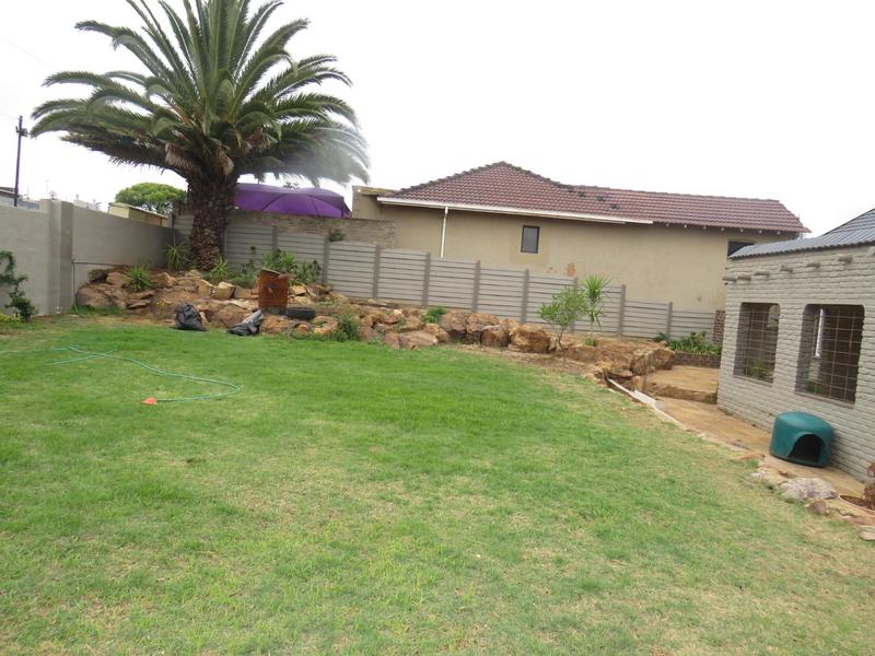 4 Bedroom Property for Sale in Dan Pienaarville Gauteng