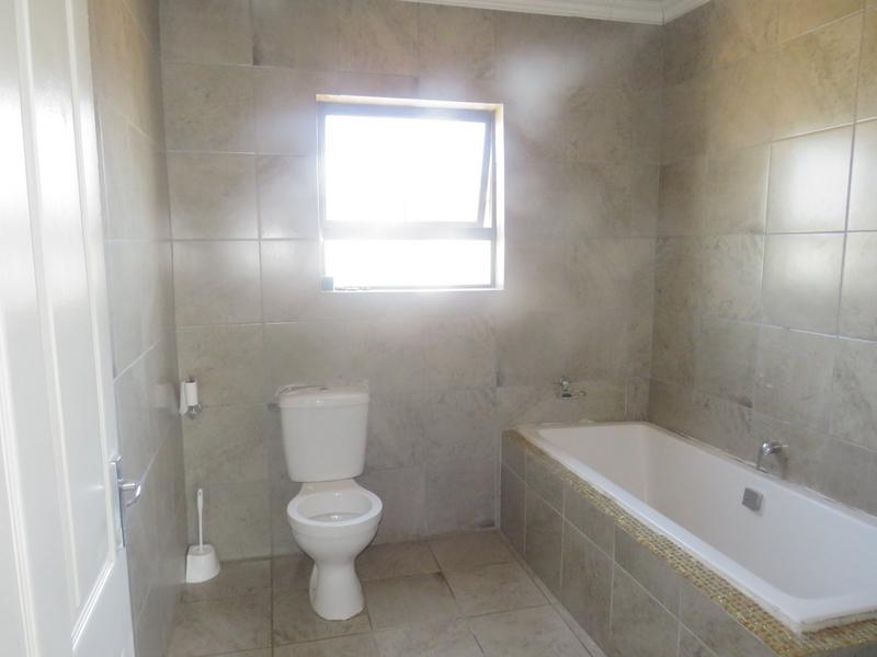 5 Bedroom Property for Sale in Krugersdorp Gauteng