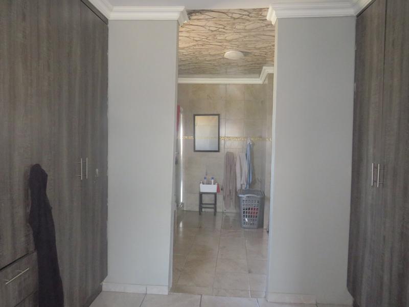 5 Bedroom Property for Sale in Krugersdorp Gauteng