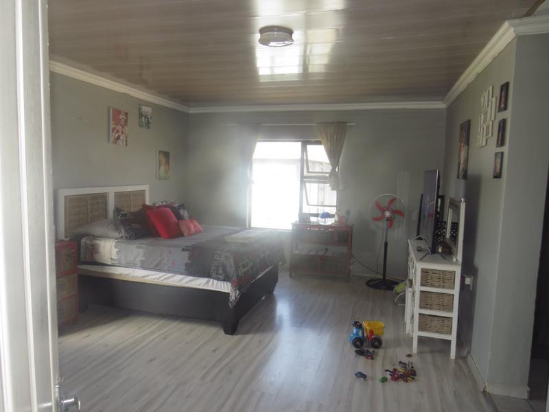 5 Bedroom Property for Sale in Krugersdorp Gauteng