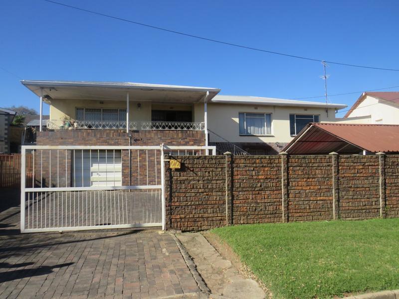 4 Bedroom Property for Sale in Krugersdorp North Gauteng