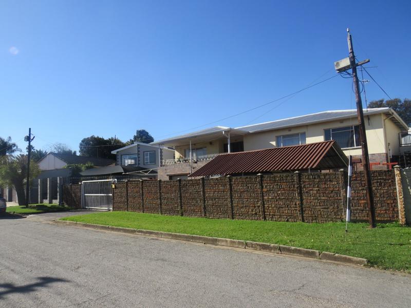 4 Bedroom Property for Sale in Krugersdorp North Gauteng