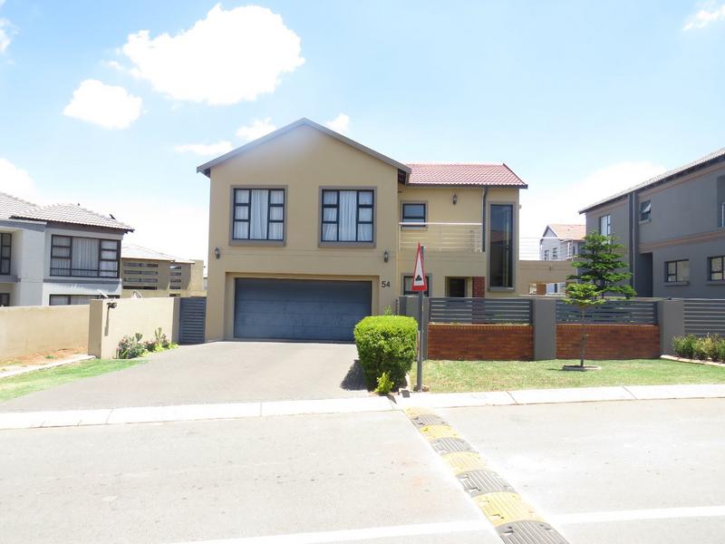 4 Bedroom Property for Sale in Krugersdorp West Gauteng