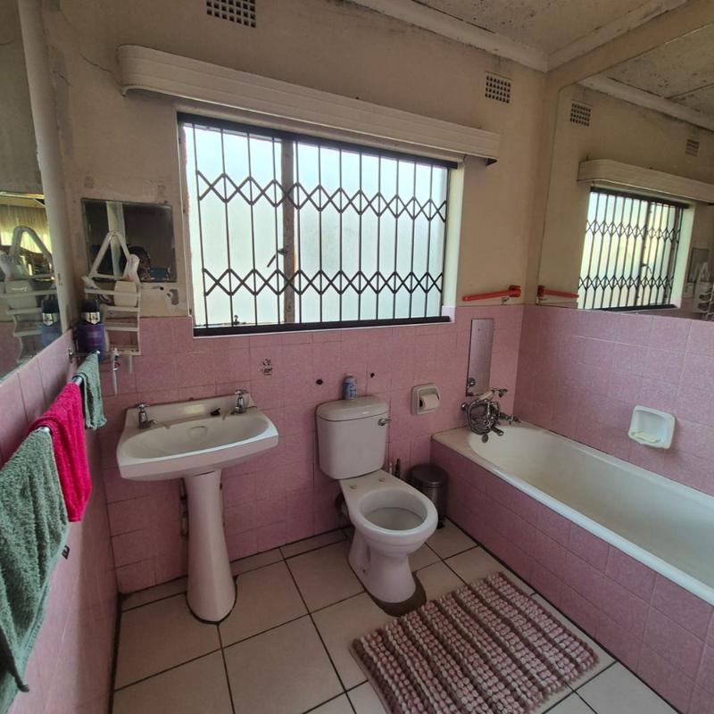 4 Bedroom Property for Sale in Mindalore Gauteng