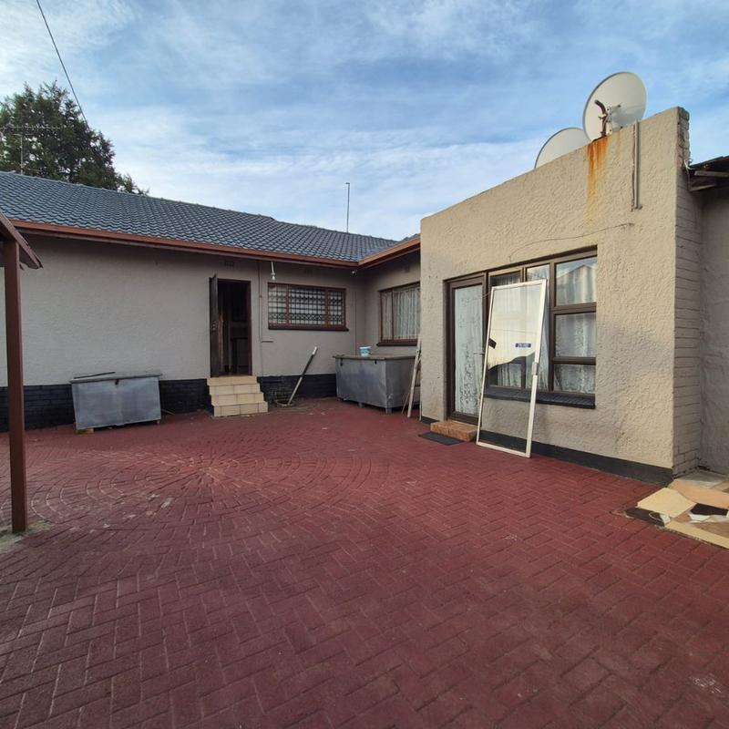 4 Bedroom Property for Sale in Mindalore Gauteng