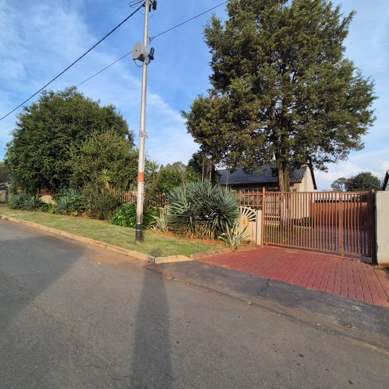 4 Bedroom Property for Sale in Mindalore Gauteng