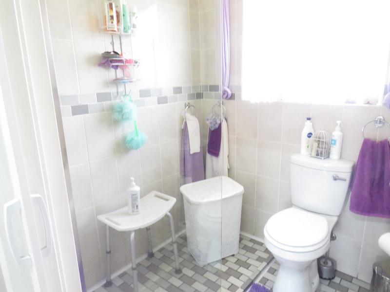 3 Bedroom Property for Sale in Quellerie Park Gauteng