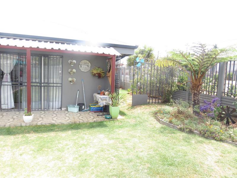 3 Bedroom Property for Sale in Quellerie Park Gauteng