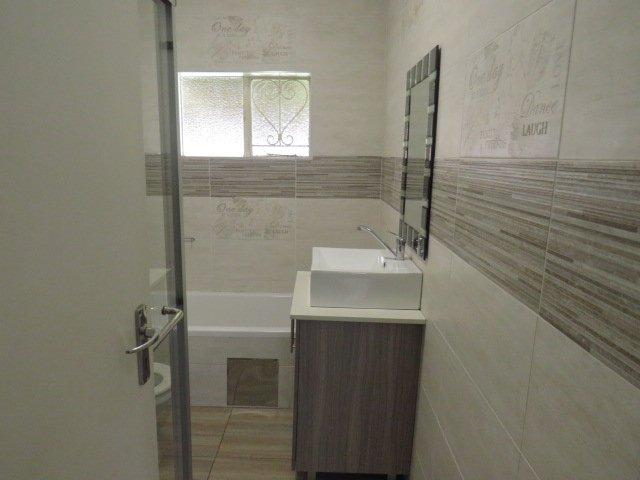 3 Bedroom Property for Sale in Wentworth Park Gauteng