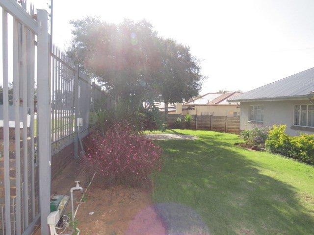 3 Bedroom Property for Sale in Wentworth Park Gauteng
