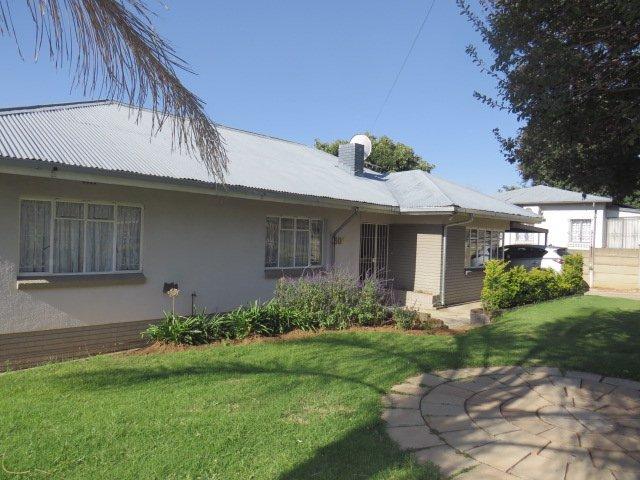 3 Bedroom Property for Sale in Wentworth Park Gauteng