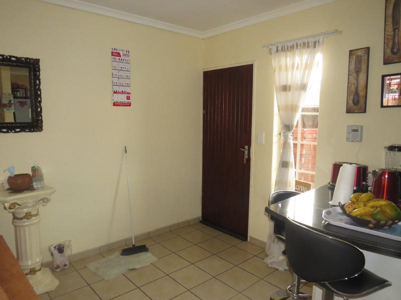2 Bedroom Property for Sale in West Village Gauteng