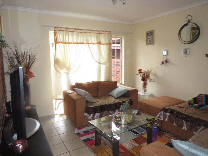 2 Bedroom Property for Sale in West Village Gauteng