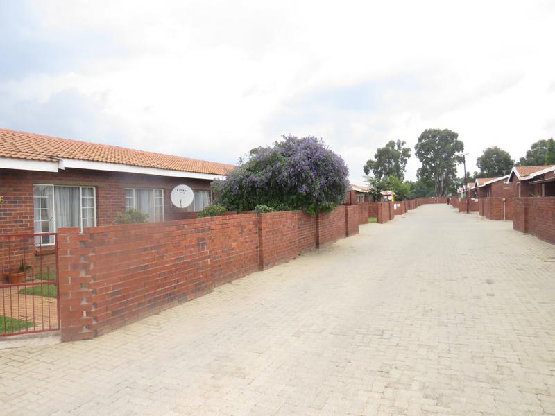2 Bedroom Property for Sale in West Village Gauteng