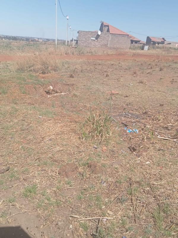 0 Bedroom Property for Sale in Mohlakeng Gauteng