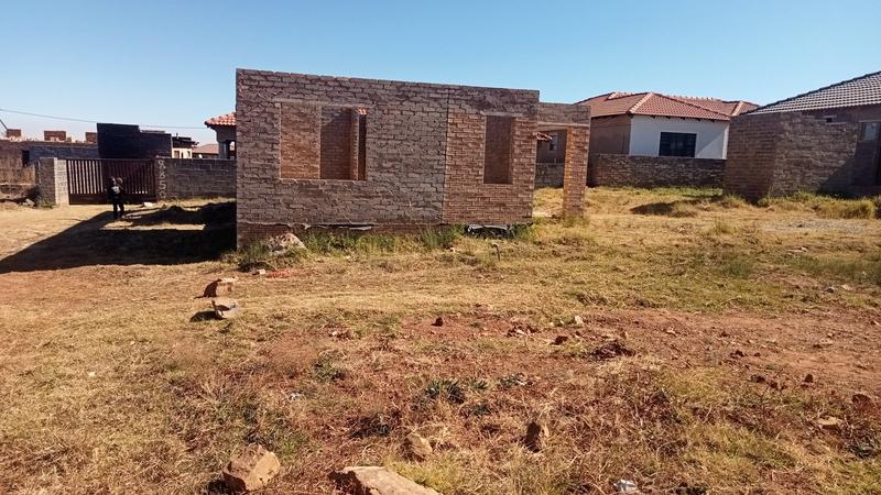 3 Bedroom Property for Sale in Mohlakeng Gauteng