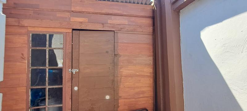 2 Bedroom Property for Sale in Munsieville Gauteng