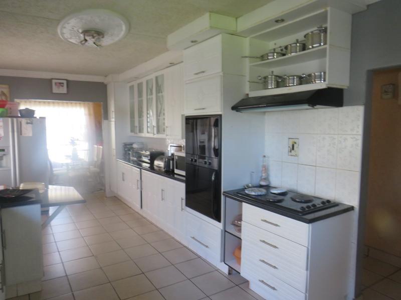 3 Bedroom Property for Sale in Finsbury Gauteng