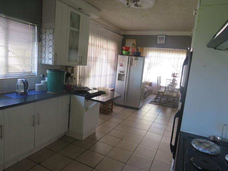 3 Bedroom Property for Sale in Finsbury Gauteng
