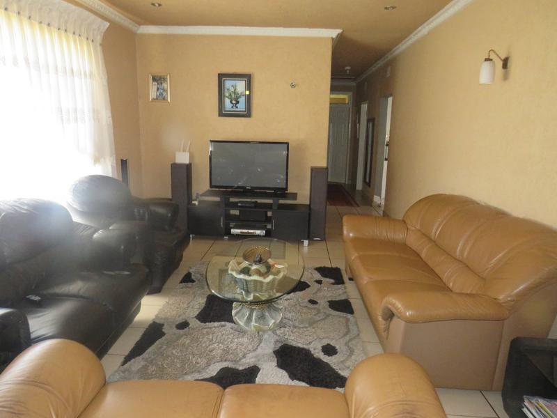 3 Bedroom Property for Sale in Finsbury Gauteng