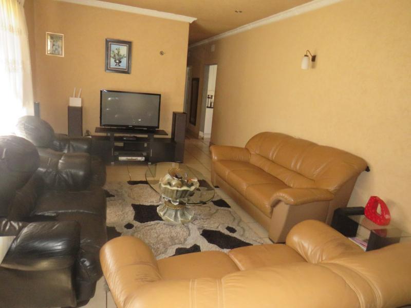 3 Bedroom Property for Sale in Finsbury Gauteng