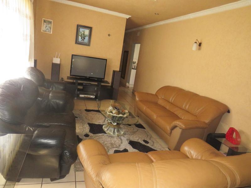 3 Bedroom Property for Sale in Finsbury Gauteng