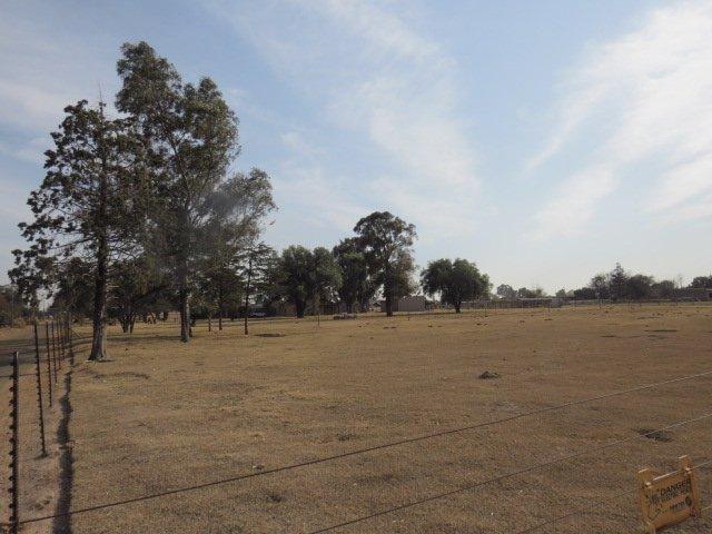 0 Bedroom Property for Sale in Finsbury Gauteng