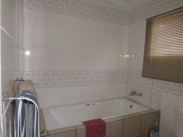 0 Bedroom Property for Sale in Finsbury Gauteng